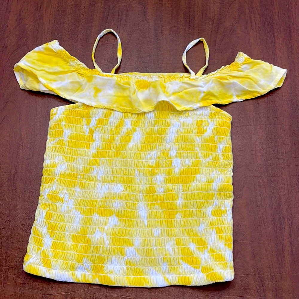 Girls A&F white and yellow top. Size 7/8.